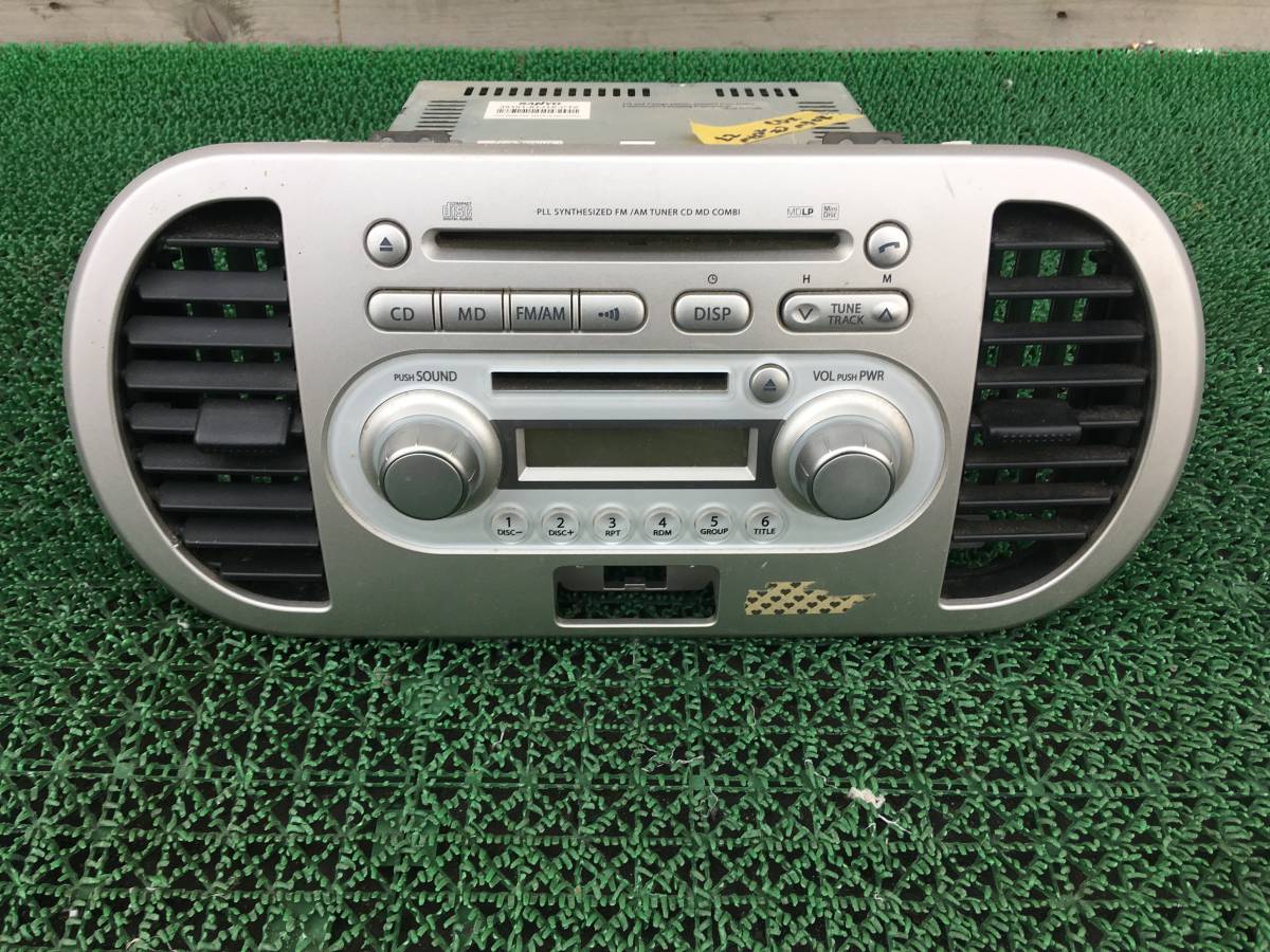 MRワゴン MF22S 純正デッキ 純正オーディオ 純正カーオーディオ CD/MD/FM/AM CDデッキ MG22S _画像1