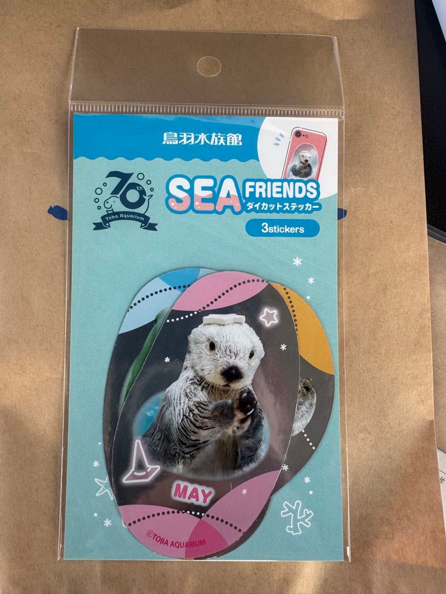 鳥羽水族館 開館70周年記念ステッカー ラッコ 鳥羽水族館 70周年 ラッコ キラ メイ ジュゴン セレナ