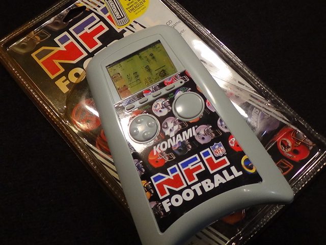 再値下 貴重 コナミ FOOTBALL NFL フットボール KONAMI レトロ ゲーム lsi lcd おもちゃ 液晶 スポーツ 電子ゲーム ビンテージ