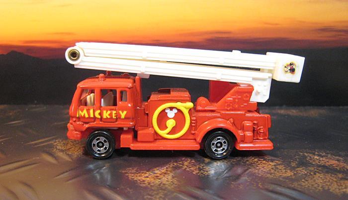  Tomica пожарная машина Disney Mickey Mouse лестница машина Mickey разрозненный товар 
