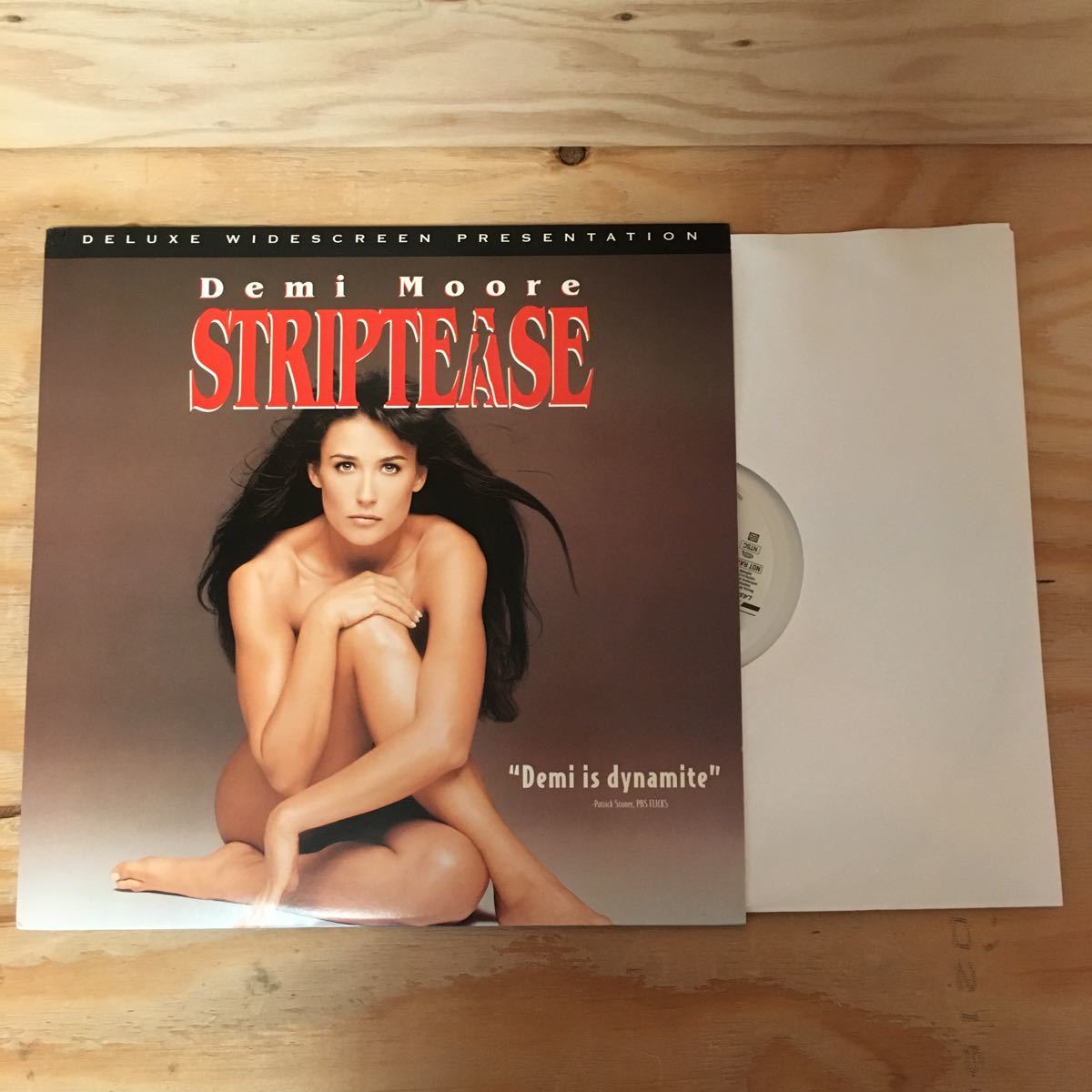 ◎Y3FIID-200305　レア［STRIPTEASE　輸入盤］LD　レーザーディスク　DEMI MOORE　ANDREW BERGMAN_画像4