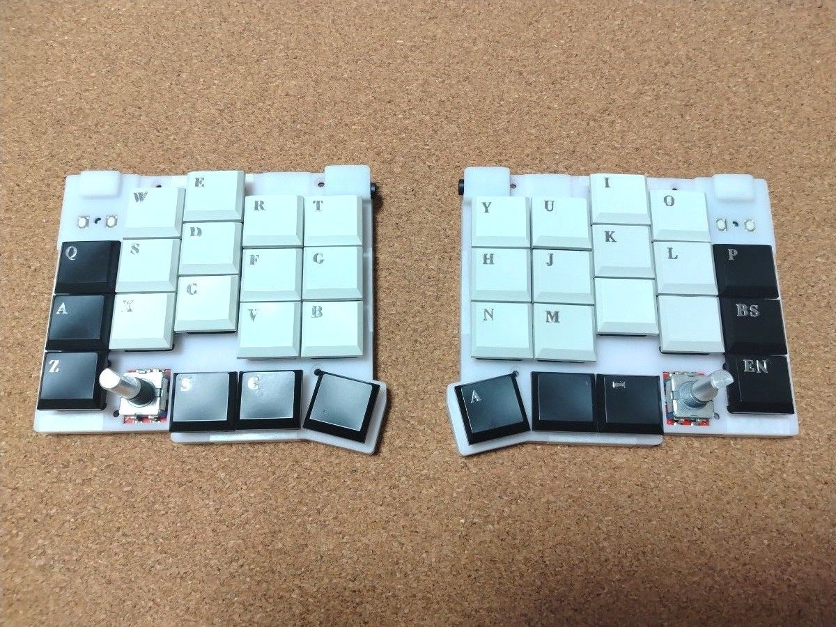 組立済】自作キーボード smol 分割キーボード ロープロファイル 組立済】自作キーボード smol 分割キーボード ロープロファイル