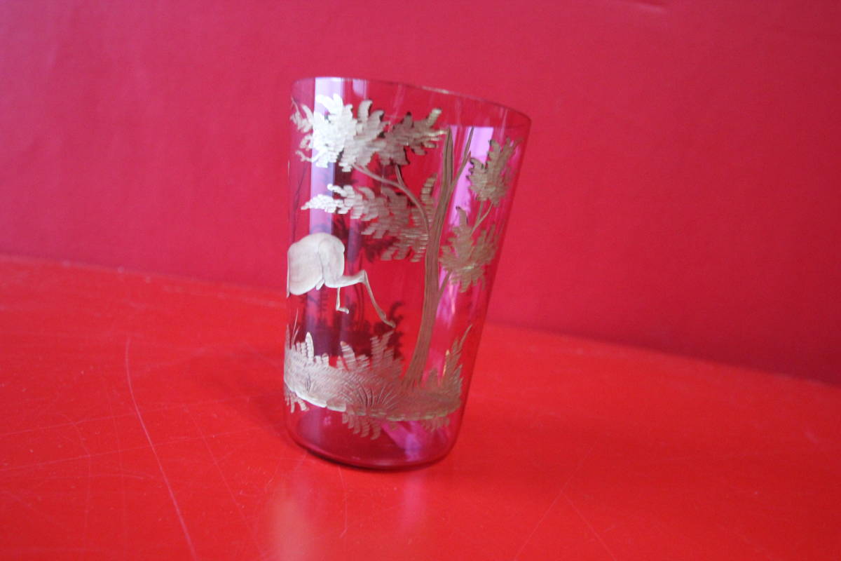 でおすすめアイテム。 ボヘミアンガラス　1870年代　アンティーク金彩クランベリーグラス　H339 工芸ガラス