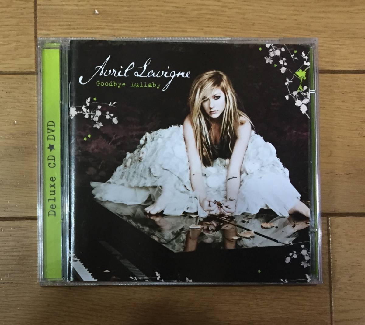 【SALE／87%OFF】 在庫あり Goodbye Lullaby アヴリル ラヴィーン Avril Lavigne CD DVD 2枚組 bmcstonecare.com bmcstonecare.com