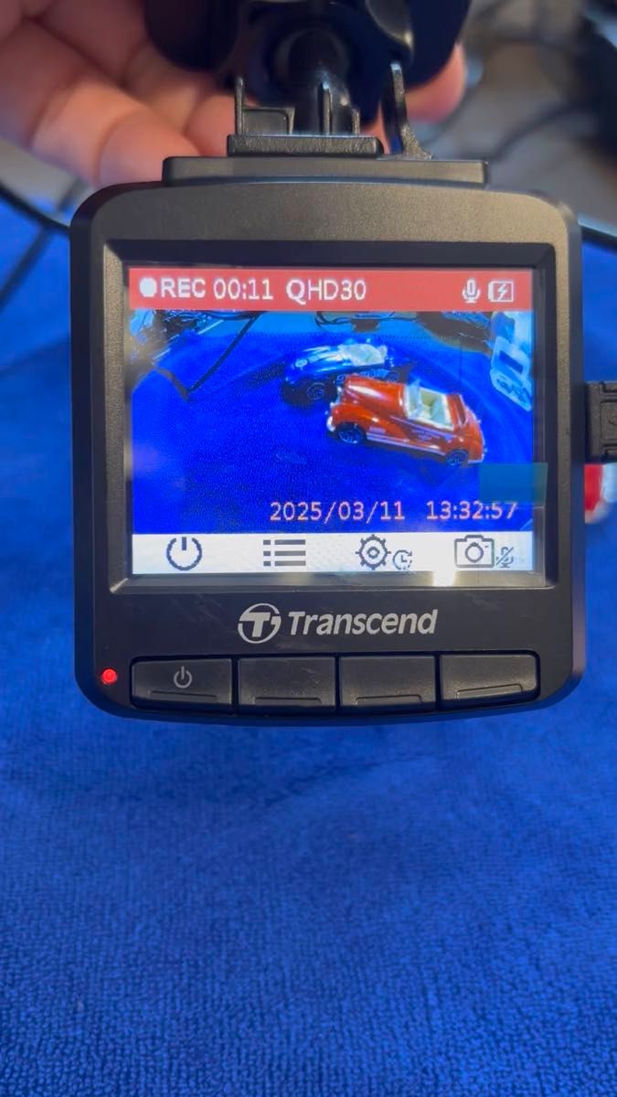 Transcend ドライブレコーダー 吸盤固定仕様バッテリー内蔵 DrivePro 110