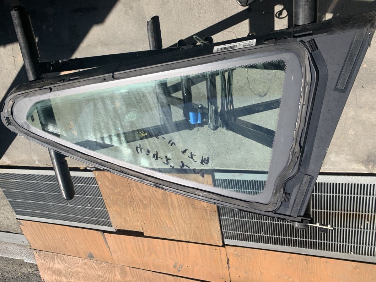 BMW M4 4シリーズ　クーペ　右クォーターガラス　右サイドガラス_画像4