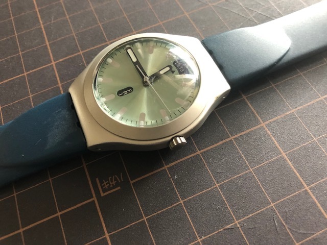 AK330 良品程度 希少 レア ヴィンテージ swatch スウォッチ SWISS IRONY AG2000 デイデイト 純正ベルト クオーツ メンズ 腕時計_画像4