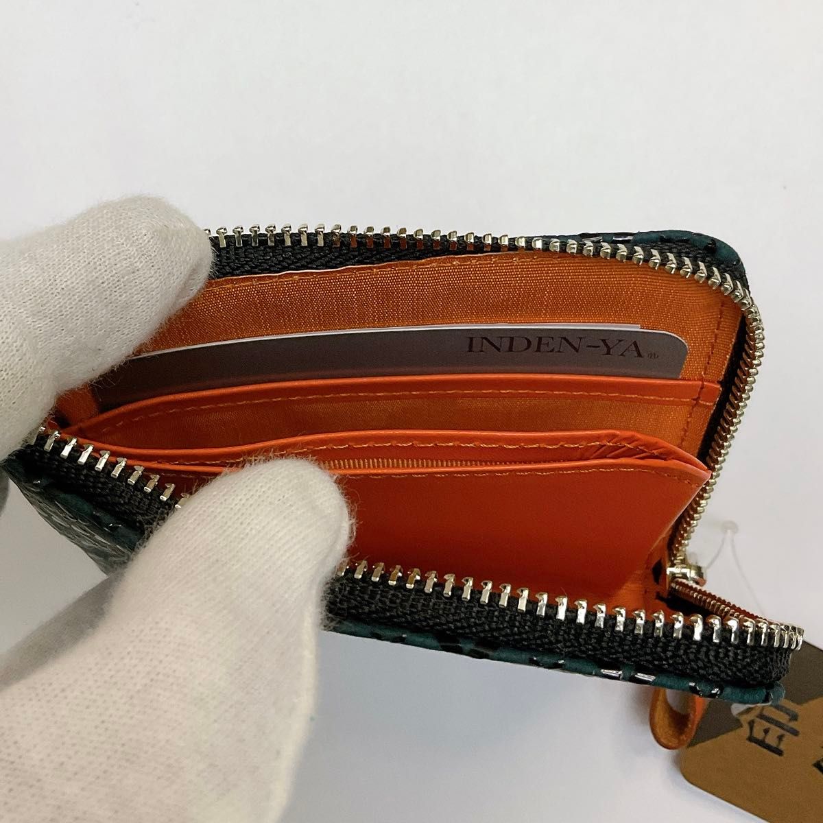 甲州印伝 小銭入れ 【HISOCA】緑×黒漆 鹿革 印傳屋 小物入れ 新品 甲州印伝 小銭入れ 【HISOCA】緑×黒漆 鹿革 印傳屋 小物入れ