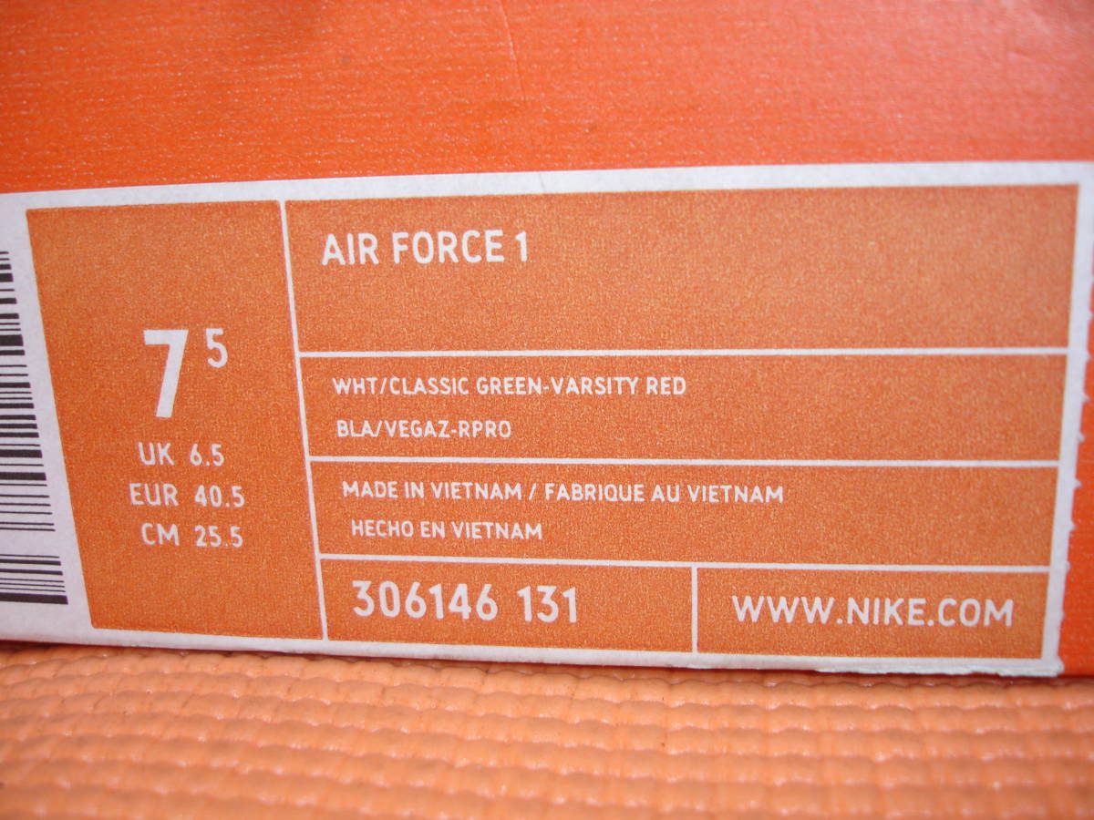 ヤフオク! - Mr Cartoon NIKE コラボ 限定 AIR FORCE1 激レア...