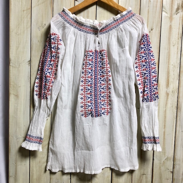れなし Vintage ヴィンテージ刺繍ブラウスの通販 by hemm |ラクマ