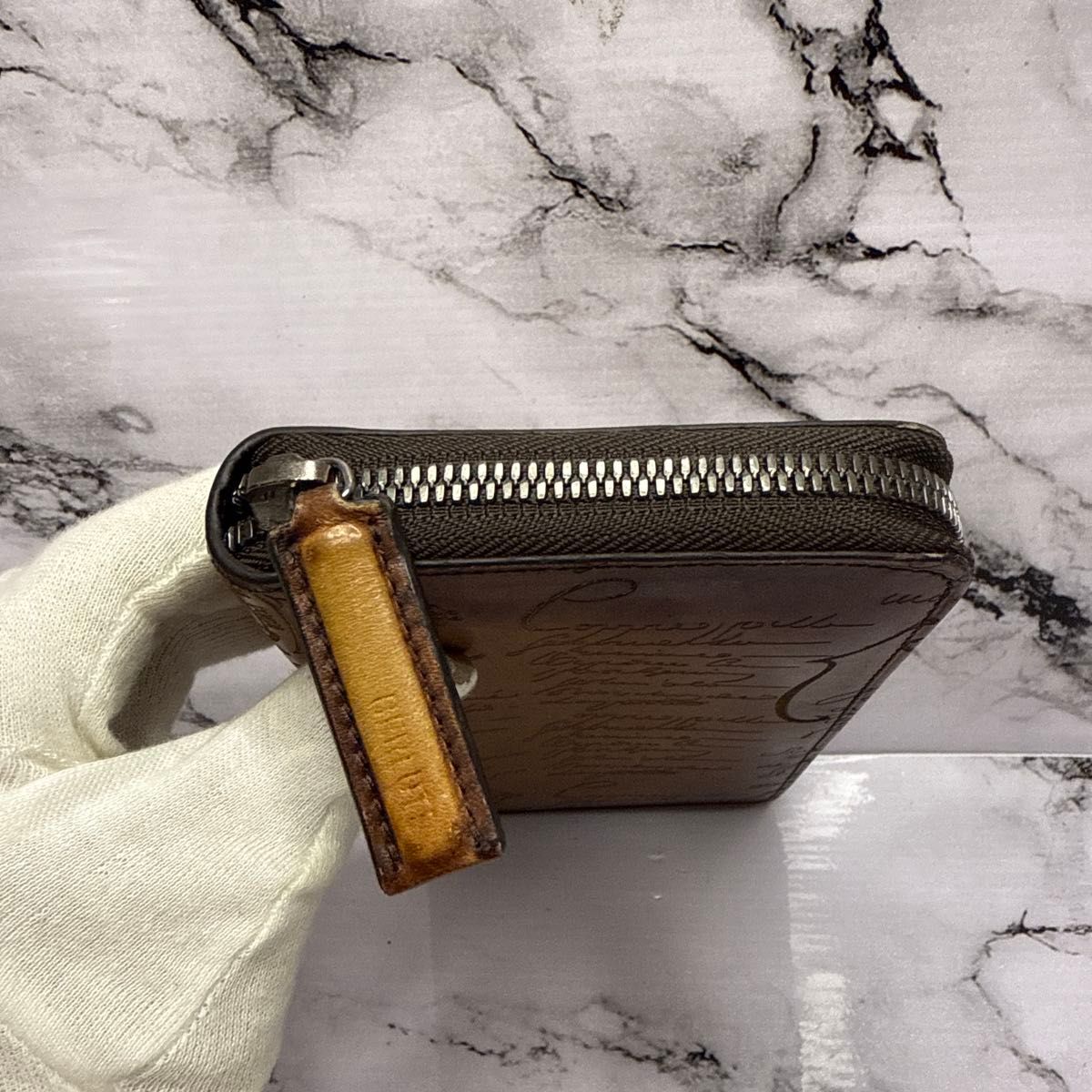 美品】BERLUTI ベルルッティ カリグラフィー 長財布 人気色 現行 美品】BERLUTI ベルルッティ カリグラフィー 長財布 人気色 現行