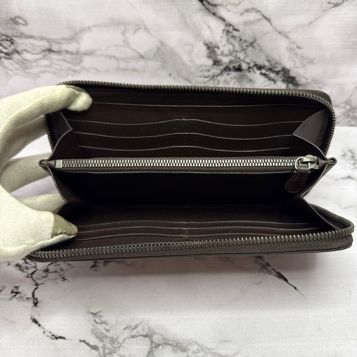 使い勝手の良い】 美品】BERLUTI ベルルッティ 現行 人気色 長 使い勝手の良い】 美品】BERLUTI ベルルッティ 現行 人気色 長