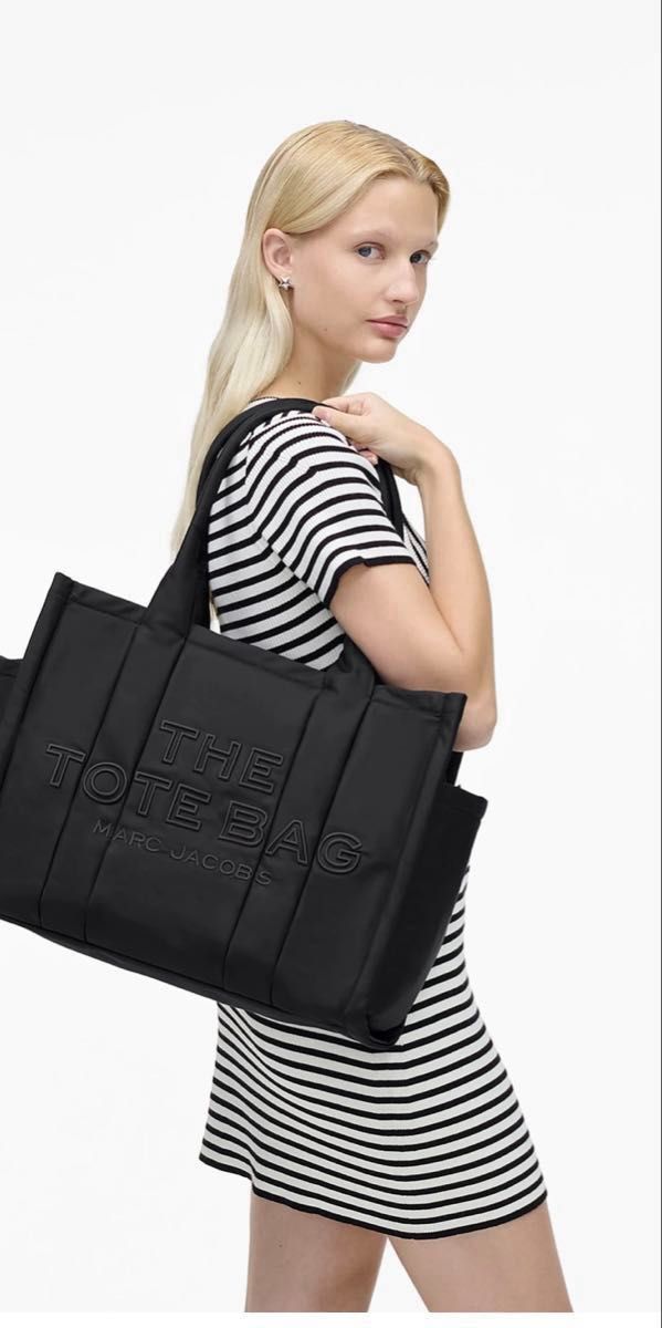 Marc Jacobs ザ パフィー ナイロン トートバッグ ラージ マーク ジェイコブス ザ パフィー ナイロン トート バッグ