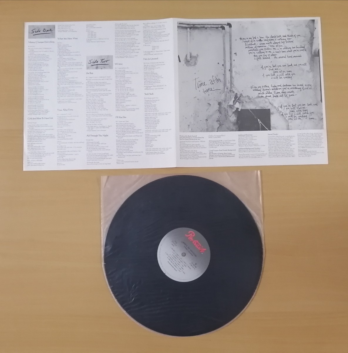 シンディローパー　N.Y.ダンステリア　LP レコード
