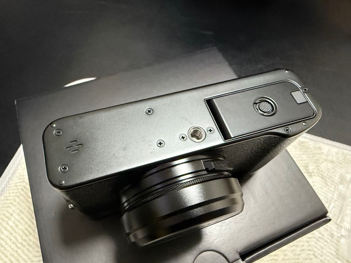 FUJIFILM X100Ⅵ ブラック 美品 おまけ付き|Yahoo!フリマ(旧 FUJIFILM X100Ⅵ ブラック 美品 おまけ付き|Yahoo!フリマ(旧