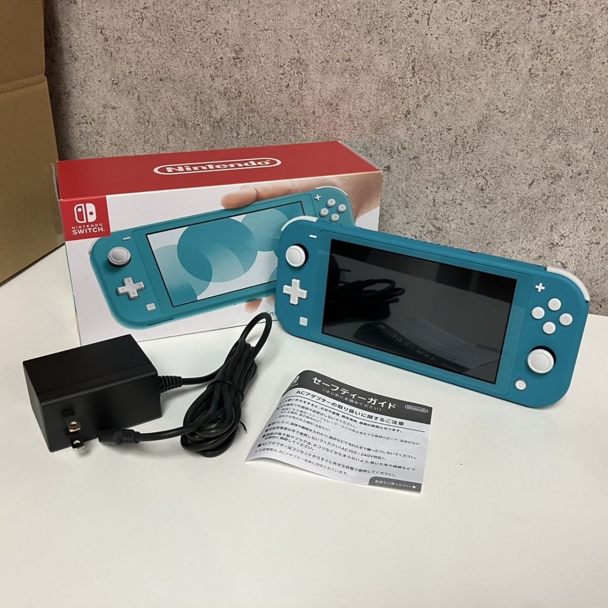〇L022-P3-699 Nintendo Switch Lite ニンテンドー スイッチ 〇L022-P3-699 Nintendo Switch Lite ニンテンドー スイッチ