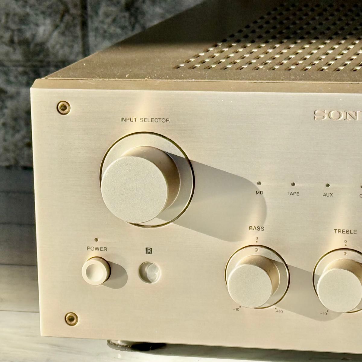 90年代の名機 SONY インテグレーテッド・ステレオアンプ TA 90年代の名機 SONY インテグレーテッド・ステレオアンプ TA