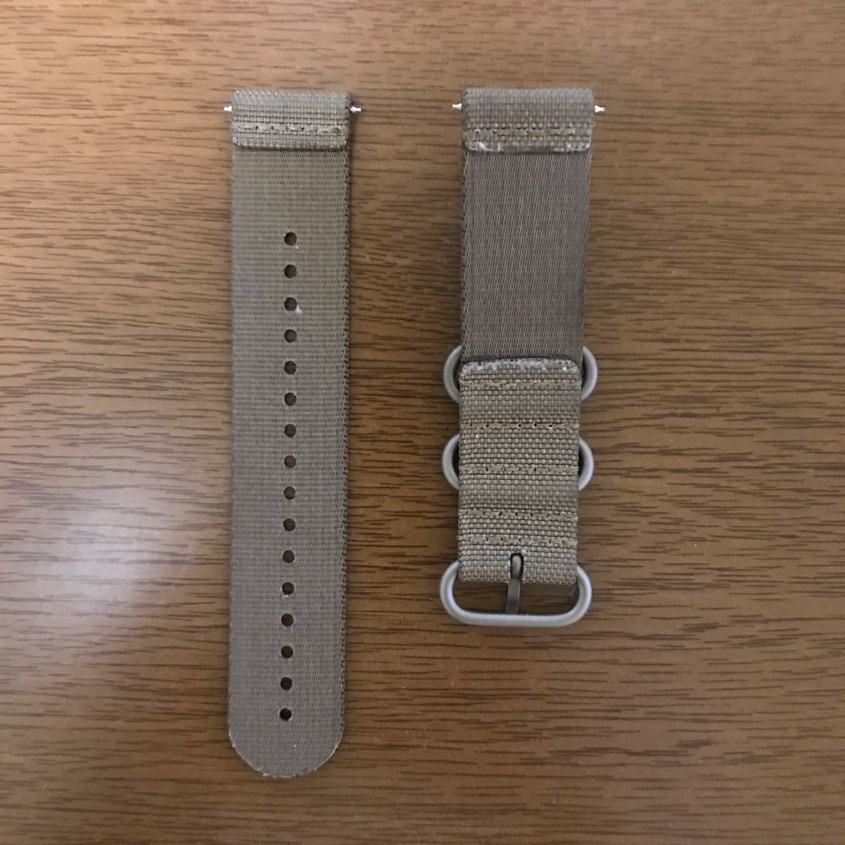 Paypayフリマ Suunto Traverse Alpha ストラップ 美品 グラファイト Paypayフリマ Suunto Traverse Alpha ストラップ 美品 グラファイト