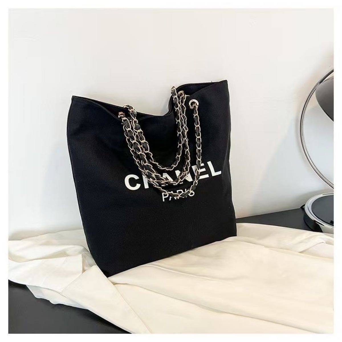 CHANEL ノベルティ チェーントートバッグ 正規品 限定非売品 CHANEL ノベルティ チェーントートバッグ 正規品 限定非売品