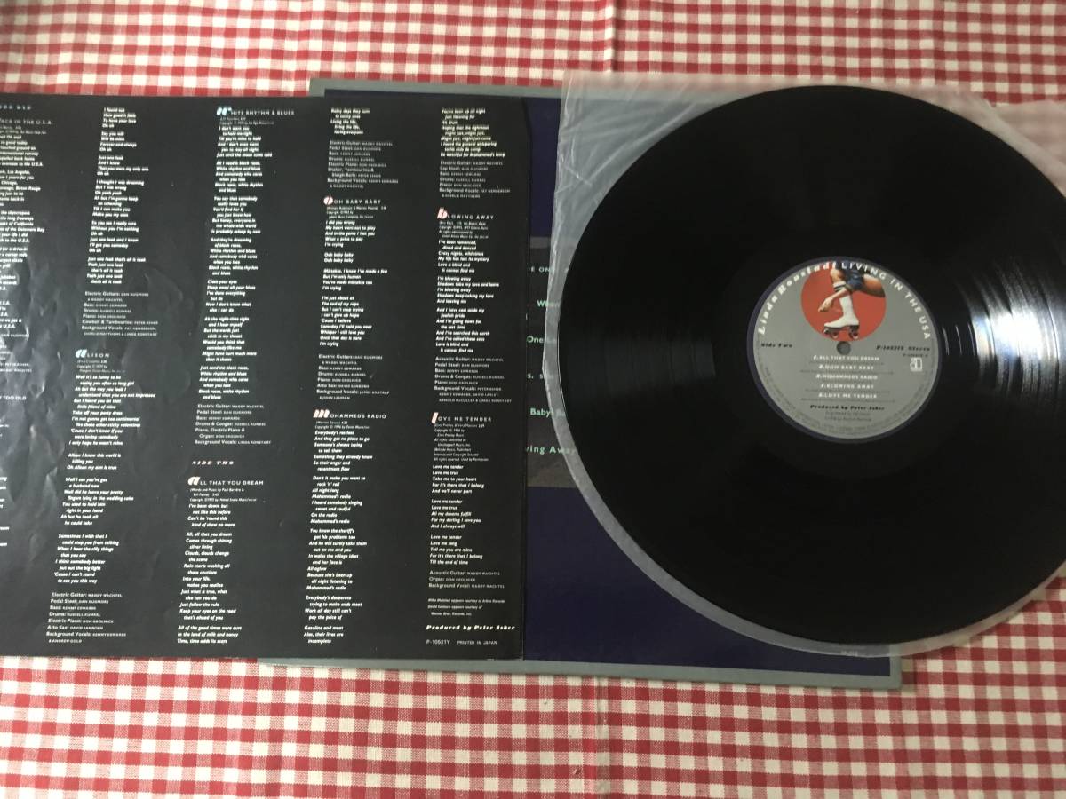 リンダ・ロンシュタットLINDA RONSTADT/LIVING IN THE U.S.A.　LPレコード_画像5
