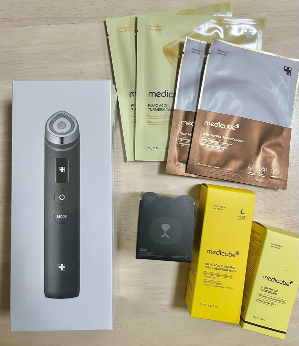 medicube AGE-Rブースタープロ 全方位美肌 ひかるコラボセット medicube AGE-Rブースタープロ 全方位美肌 ひかるコラボセット