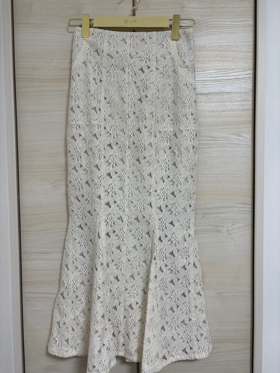 herlipto Floral Lace Mermaid Skirt white M|Yahoo!フリマ(旧 herlipto Floral Lace Mermaid Skirt white M|Yahoo!フリマ(旧