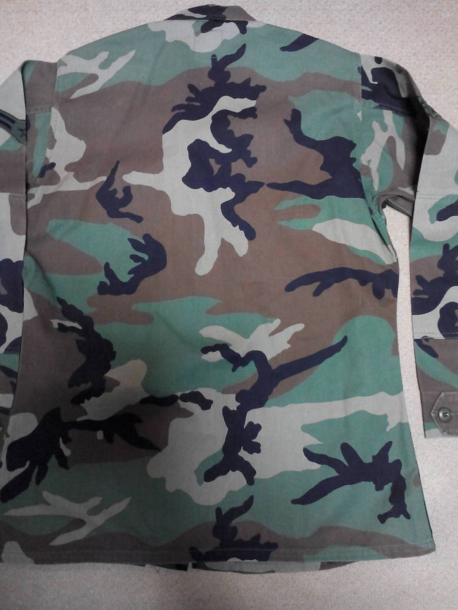 沖縄米軍 ABU ウッドランドカモ ジャケット　サイズ M-LONG 美品、ワッペン多数_画像7