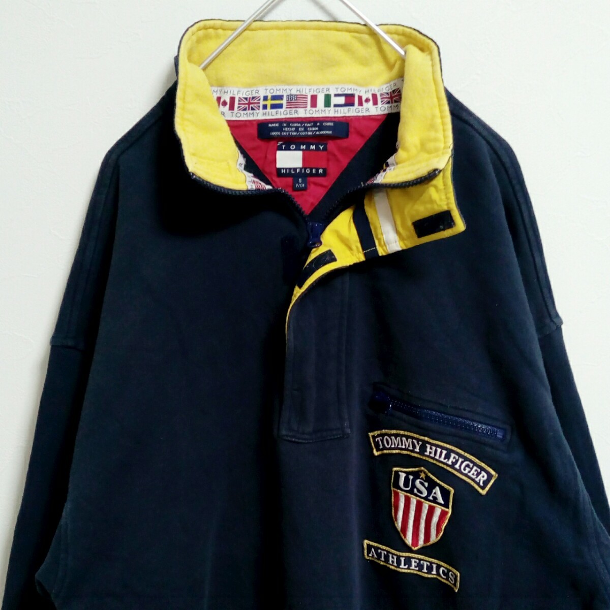 TOMMY HILFIGER　トミーヒルフィガー　ハーフジップスウェット 