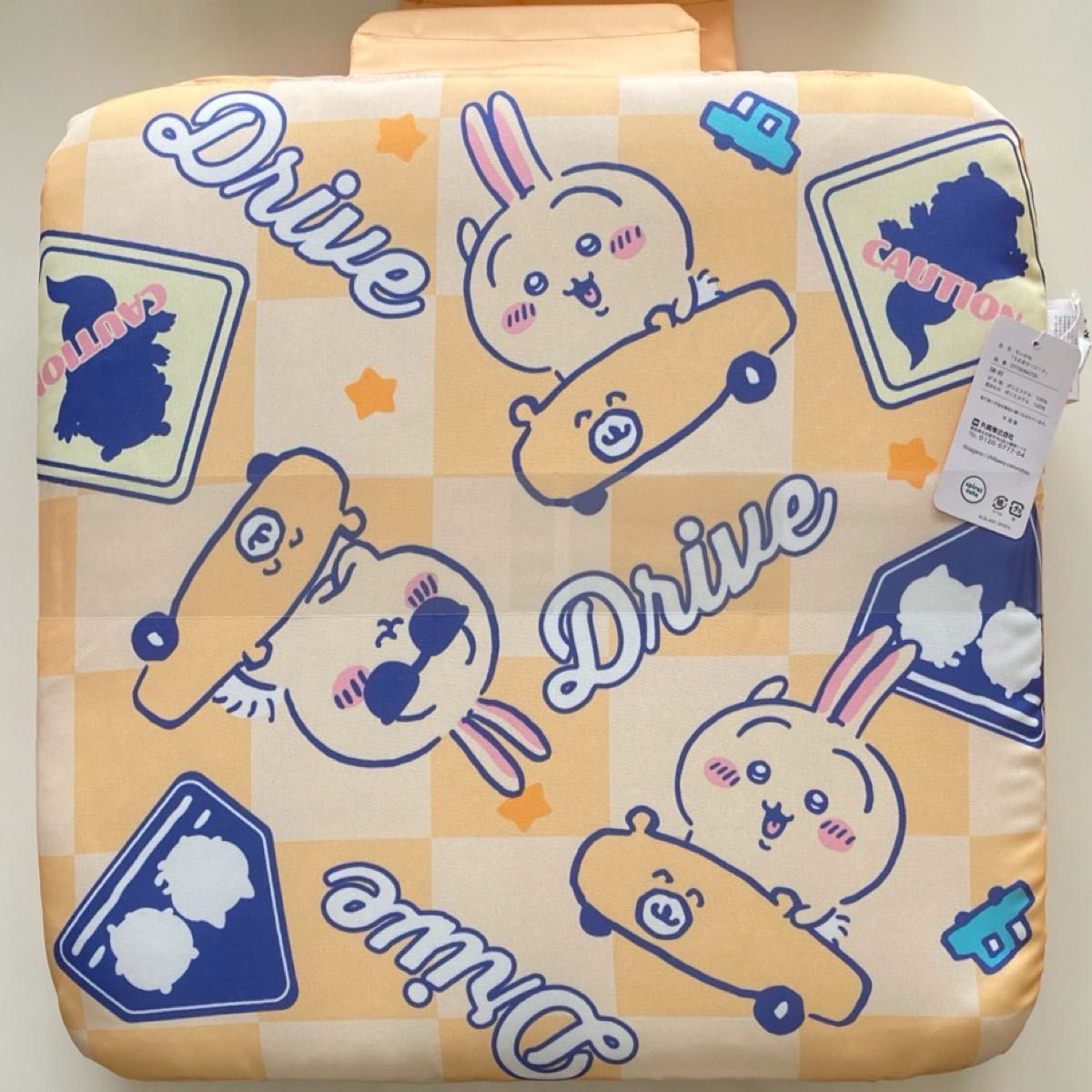 ちいかわ / アベイル カー用品 うさぎ セット ちいかわ うさぎ カーシート 2枚組セット カー用品 アベイル