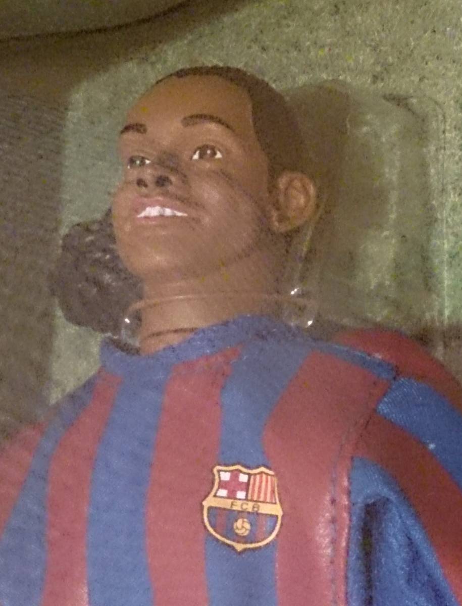 00s total height approximately 30cm football figure Kick-O-Mania kick o- mania ronauji-nyoFC Barcelona * unopened goods / dead stock / hard-to-find 