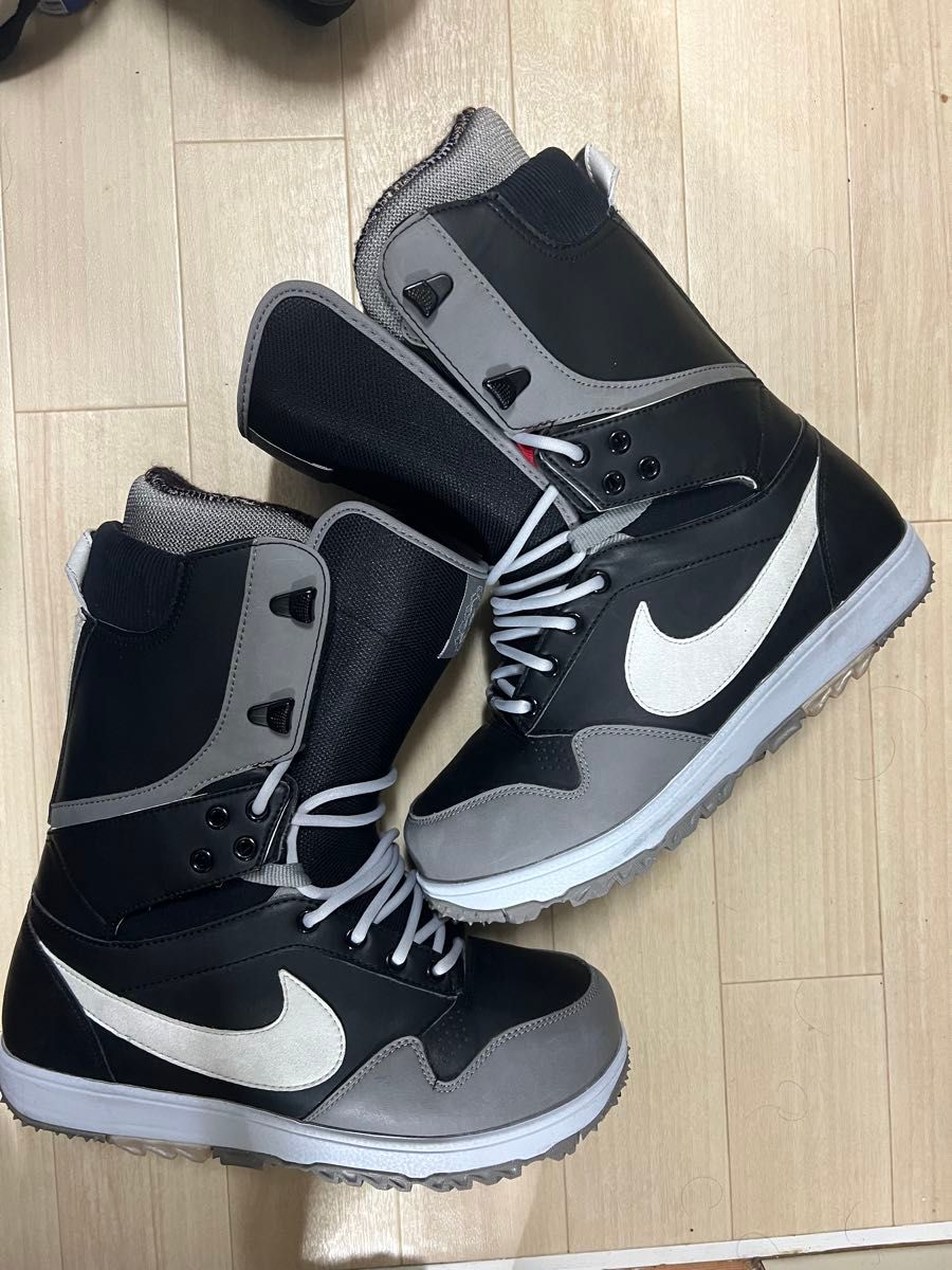 NIKE snowboard dk ナイキ スノボーブーツ 26 5cm ダニーキャス NIKE snowboard dk ナイキ スノボーブーツ 26 5cm ダニーキャス