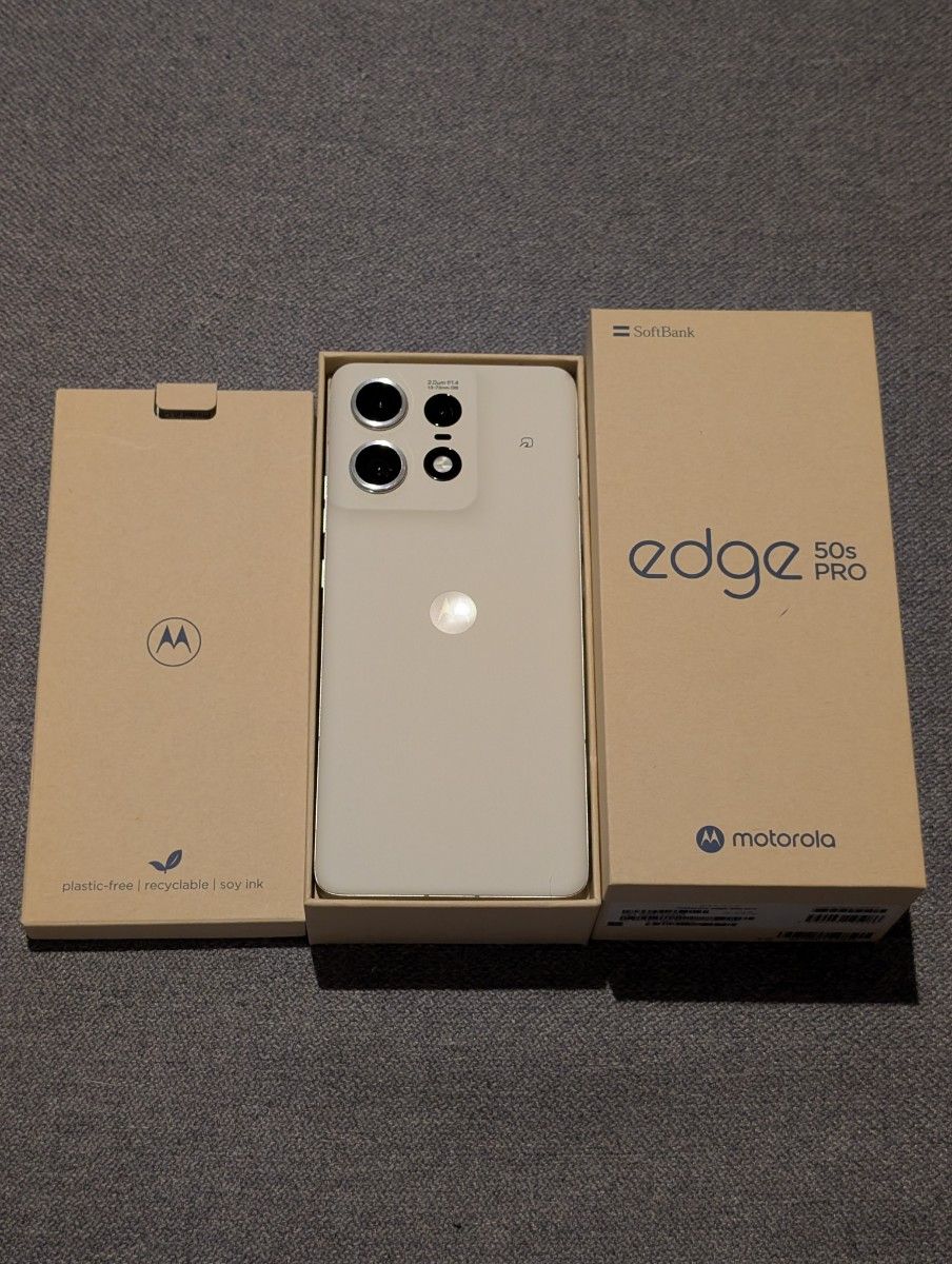 Motorola edge 50s PRO SoftBank版 一括購入 SIMフリー バニラ Motorola edge 50s PRO SoftBank版 一括購入 SIMフリー バニラ