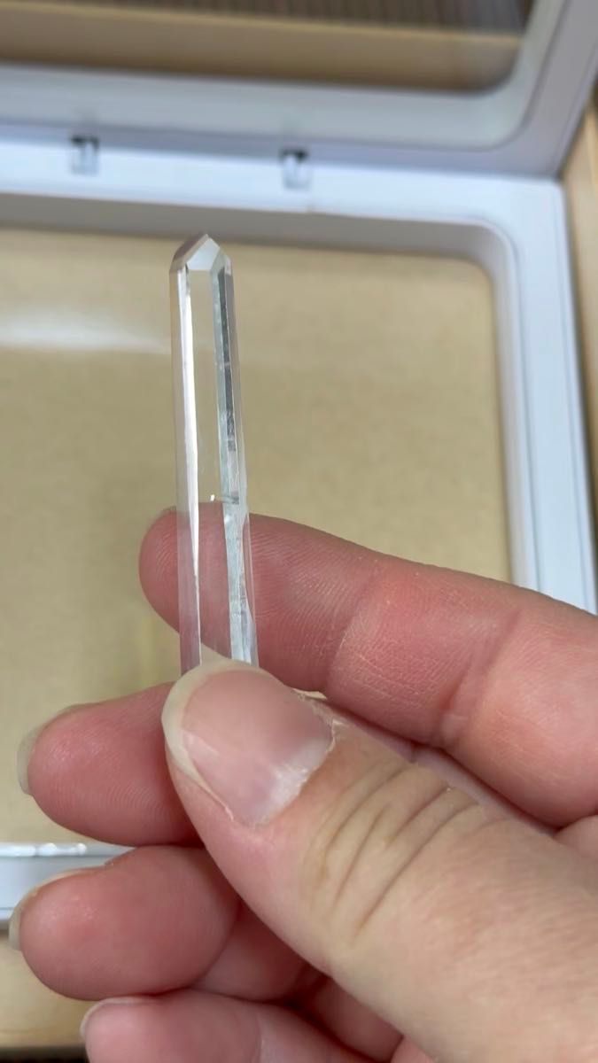 レムリアンクリスタル 8.3mmX60.1mm 白魔法の儀式用ミニメス