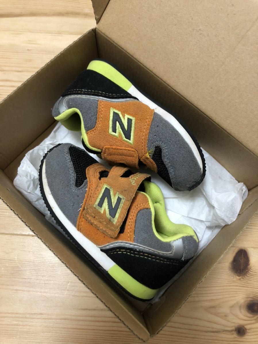 new balance ニューバランス　12㎝　ベビー　キッズ　シューズ_画像1