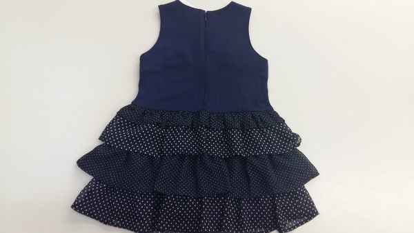 【新品】 BeBe ベベ ドット柄 フリル ノースリーブ ワンピース サイズ ：100 ネイビー_画像2