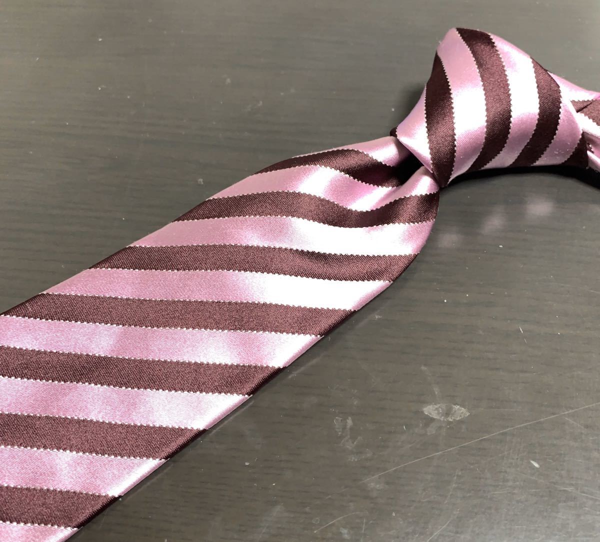 日本人気超絶の Ermenegildo Zegna エルメネジルドゼニア ゼニア レジメンストライプ ネクタイ ピンク パープル イタリア製 エルメネジルド ゼニア 日本人気超絶の Ermenegildo Zegna エルメネジルドゼニア ゼニア レジメンストライプ ネクタイ ピンク パープル イタリア製 エルメネジルド ゼニア
