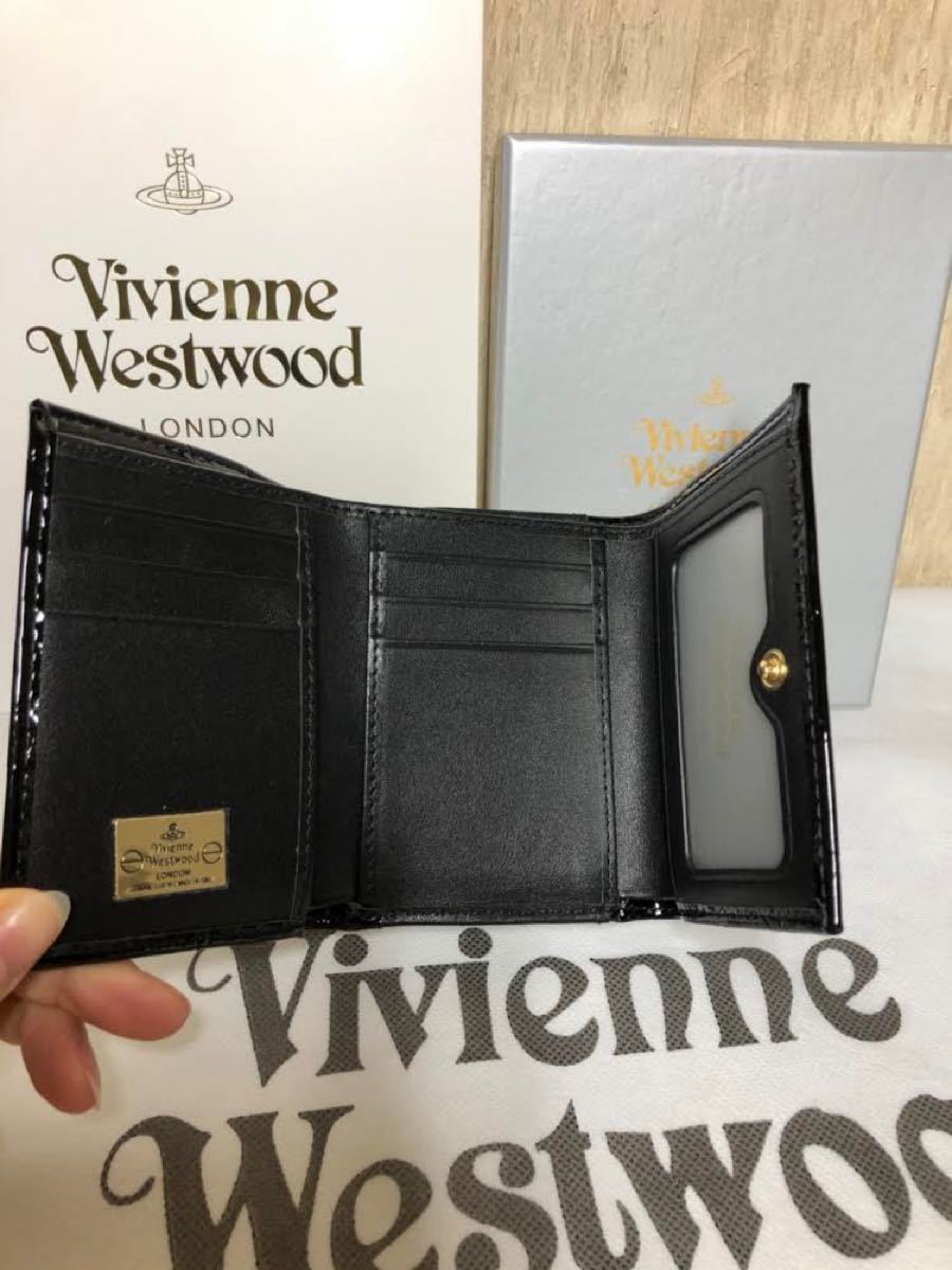 ヴィヴィアン Vivienne Westwood 財布 三つ折り エナメル 黒