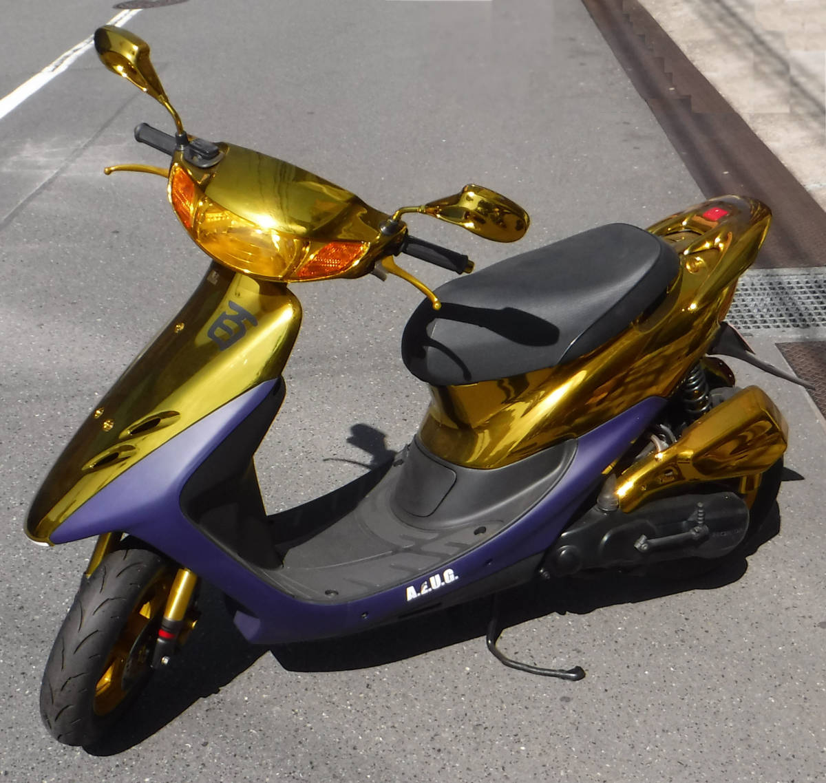 Yahoo!オークション - 百式 ライブディオ リード100エンジン Yahoo!オークション - 百式 ライブディオ リード100エンジン