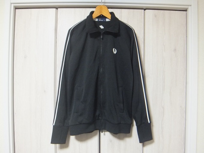 Yahoo!オークション - narifuri×FRED PERRY トラックジャケット Yahoo!オークション - narifuri×FRED PERRY トラックジャケット