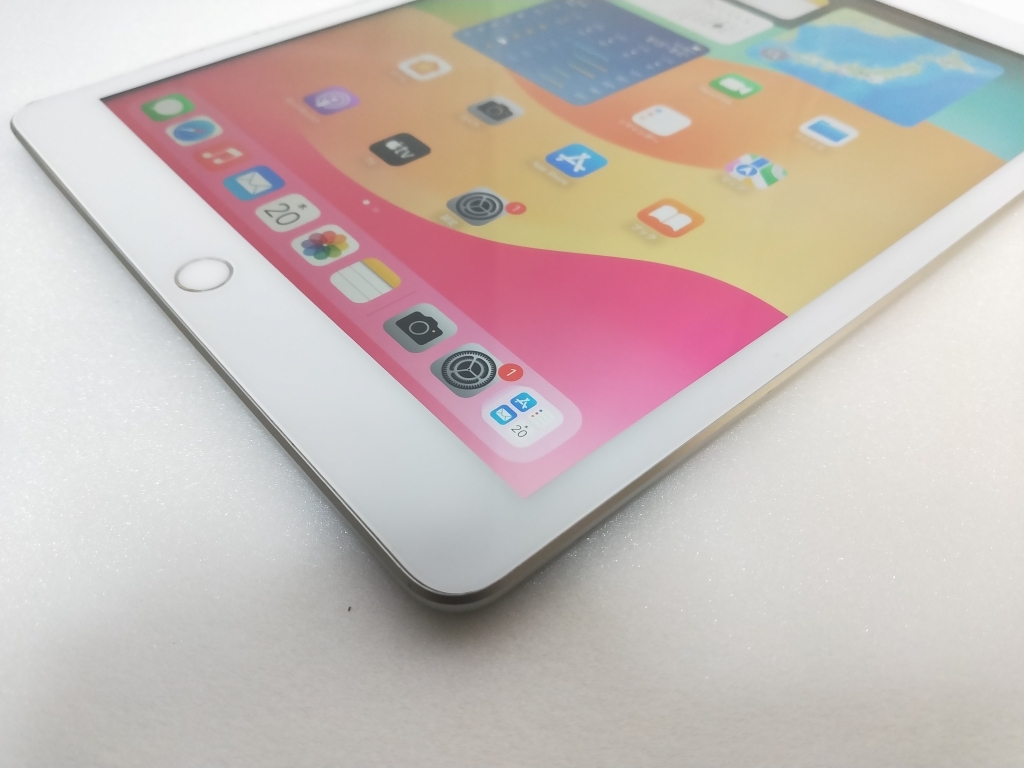 simフリー iPad 10.2インチ 第8世代 Wi-Fi+Cellular 32GB No140 simフリー iPad 10.2インチ 第8世代 Wi-Fi+Cellular 32GB No140