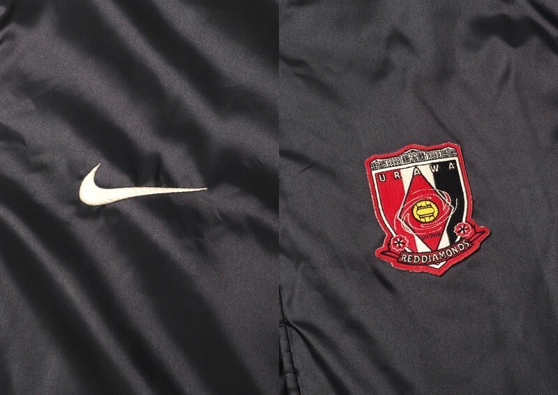 TH7756◇ナイキ NIKE 浦和レッズ ベンチコート 中綿コート