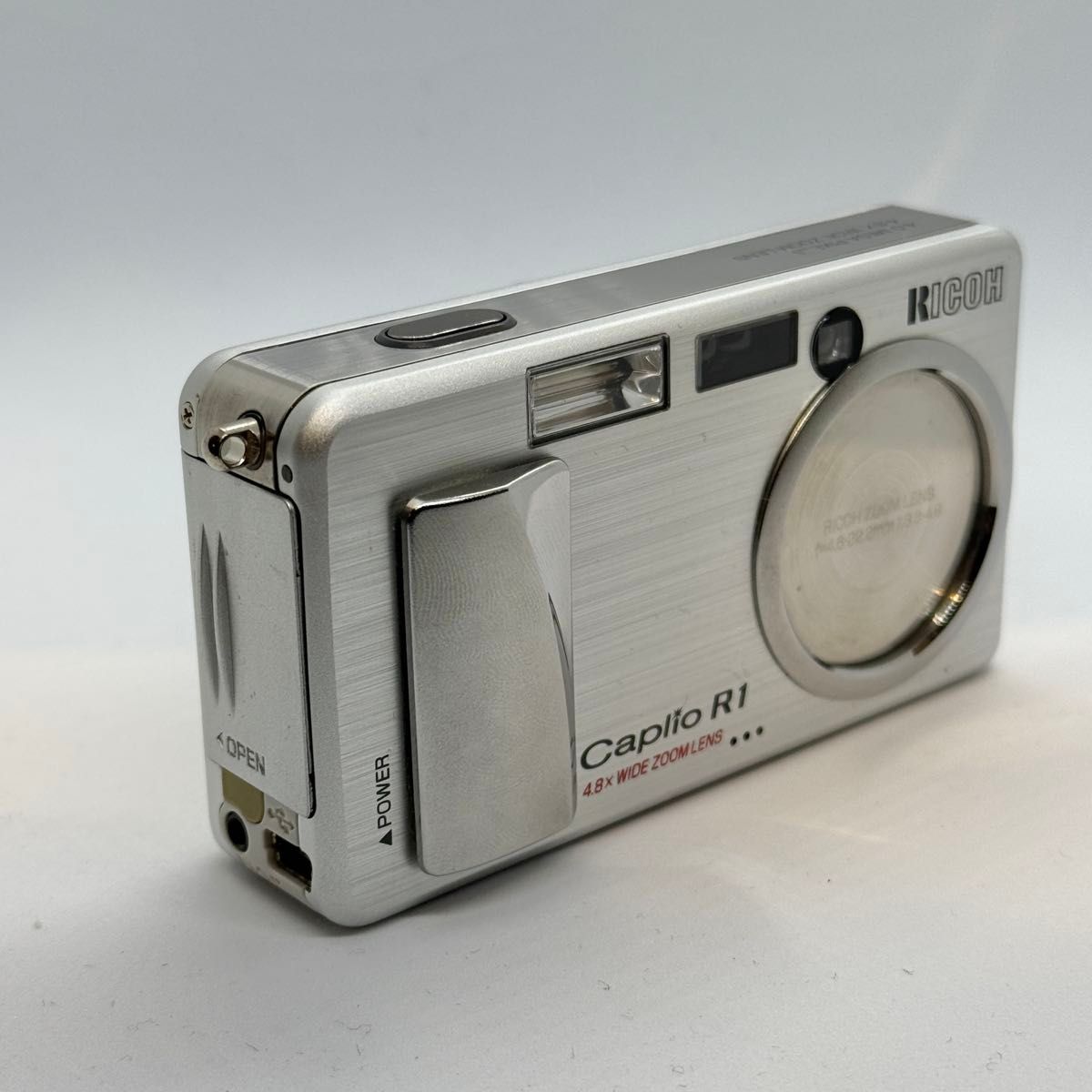 RICOH Caplio R1 デジタルカメラ シルバー|Yahoo!フリマ(旧 RICOH Caplio R1 デジタルカメラ シルバー|Yahoo!フリマ(旧