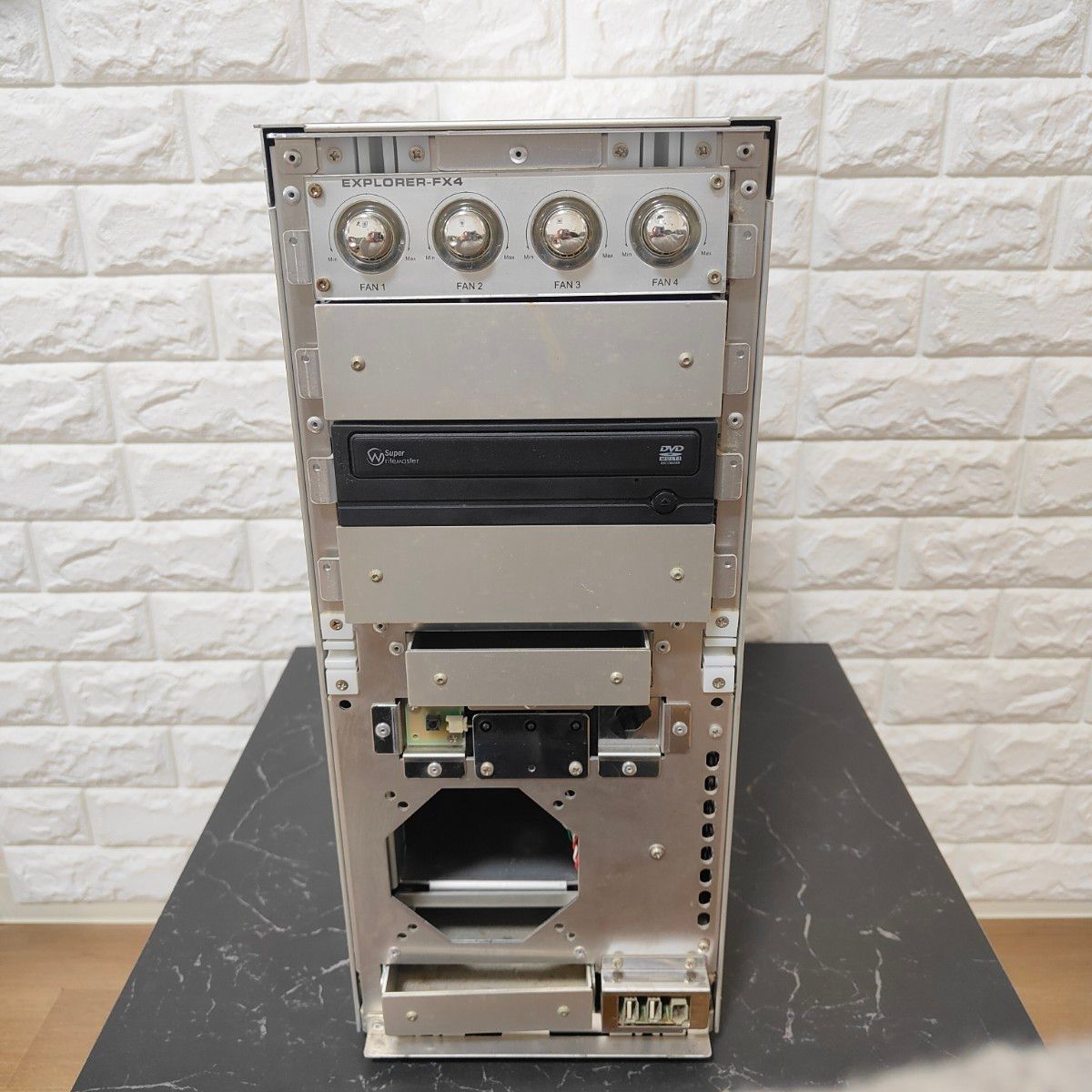 星野金属 アルミ製 高級PCケース Windy ALTIUM WL07086|Yahoo 星野金属 アルミ製 高級PCケース Windy ALTIUM WL07086|Yahoo