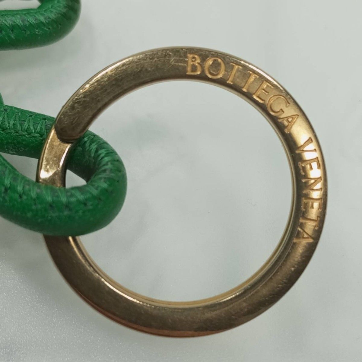 BOTTEGA VENETA ボッテガ トライアングル キーリング パラキート BOTTEGA VENETA ボッテガ トライアングル キーリング パラキート