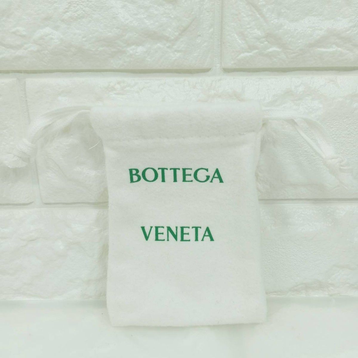 BOTTEGA VENETA ボッテガ トライアングル キーリング パラキート BOTTEGA VENETA ボッテガ トライアングル キーリング パラキート