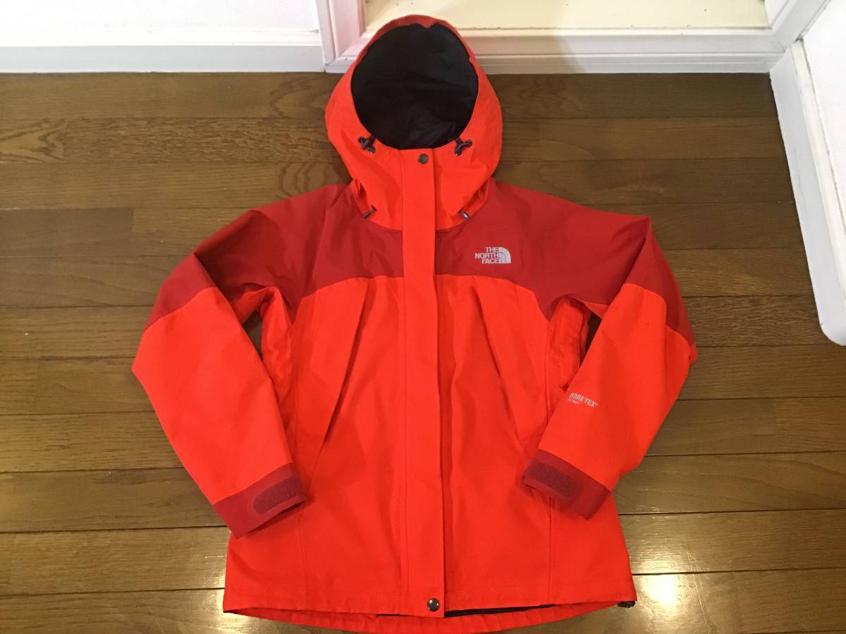 ★☆THE NORTH FACE ノースフェイス MOUNTAIN JACKET Women’s GORE－TEX NPW15105 Mサイズ / センチナルレッド国内正規品☆★_画像1