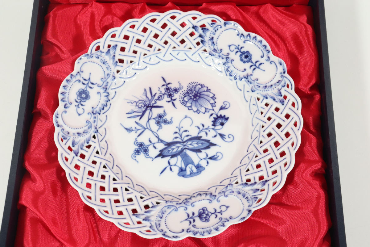 Meissen マイセン ブルーオニオン 透かし皿 飾り皿 直径21cm 箱 Meissen マイセン ブルーオニオン 透かし皿 飾り皿 直径21cm 箱