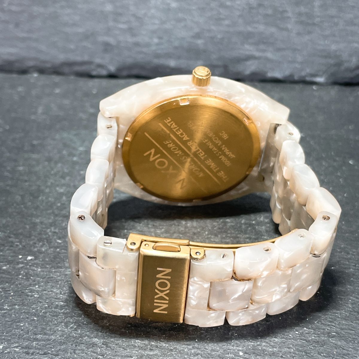 美品 NIXON ニクソン THE TIME TELLER ACETATE タイムテラー 美品 NIXON ニクソン THE TIME TELLER ACETATE タイムテラー
