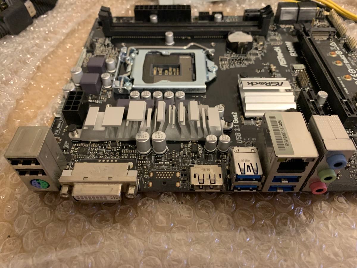 送料無料 ASRock アスロック B360M IOパネル付属 動作確認済み 送料無料 ASRock アスロック B360M IOパネル付属 動作確認済み