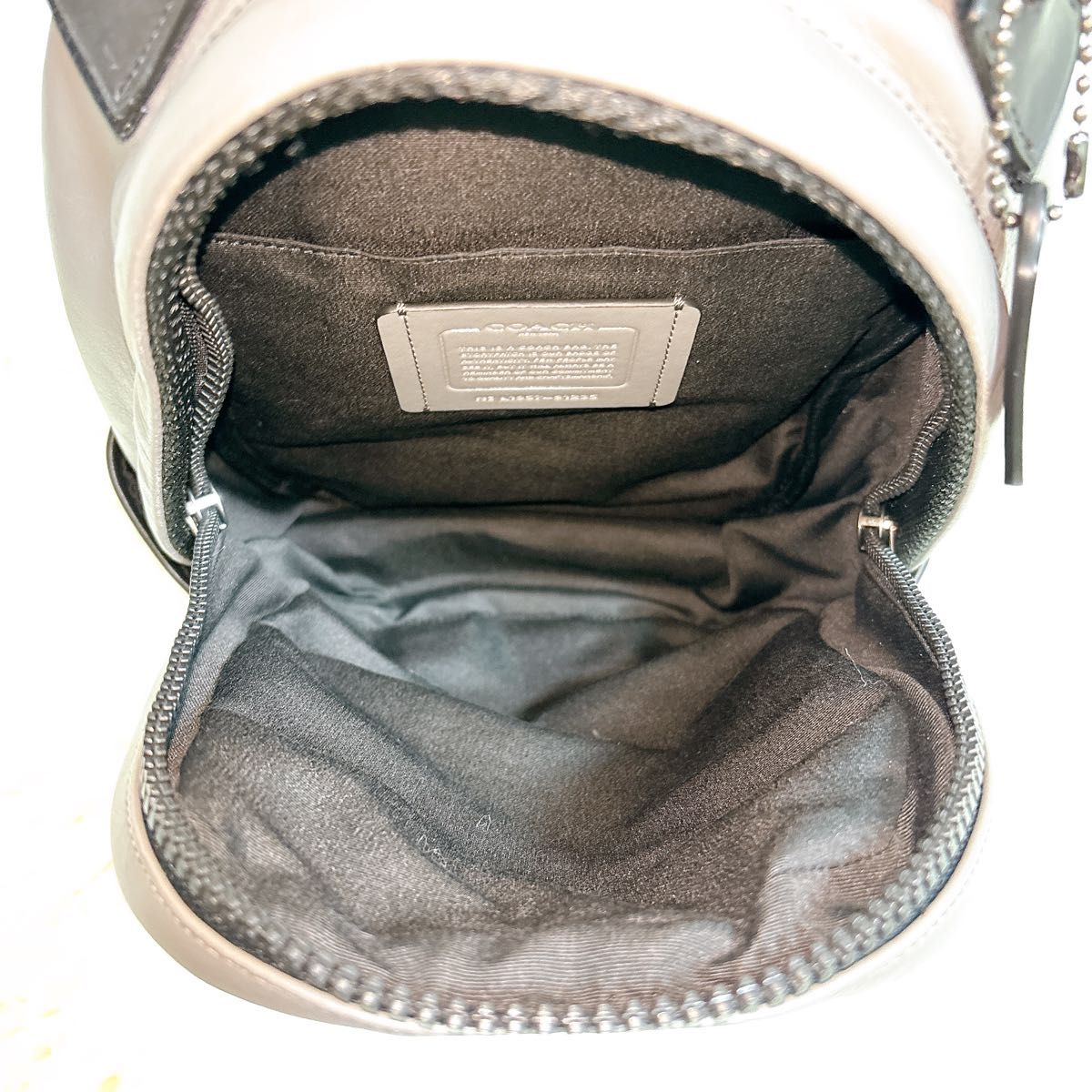 極美品】コーチ COACH ボディバッグ 斜め掛け レザー 91235 極美品】コーチ COACH ボディバッグ 斜め掛け レザー 91235